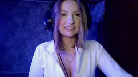 Snapshot of pr_in_cess_ chatting on 10-06-25, 09:45 pr_in_cess_ online show from 10-06-25, 09:45