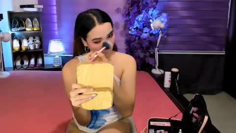 Snapshot of preciosa_banks69 chatting on 11-22-25, 07:29 preciosa_banks69 online show from 11-22-25, 07:29