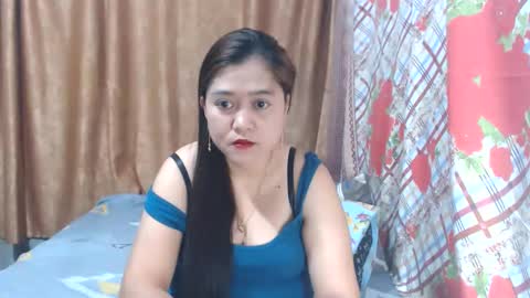 Snapshot of precious0088 chatting on 06-07-26, 12:15 precious0088 online show from 06-07-26, 12:15
