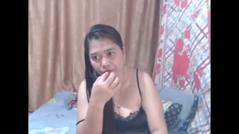 Snapshot of precious0088 chatting on 06-09-26, 02:45 precious0088 online show from 06-09-26, 02:45