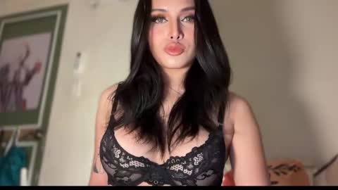 Oh my Amber online show from 02-05-25, 03:13