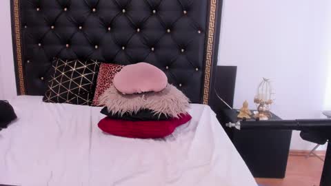 Ailyn online show from 02-10-25, 11:46