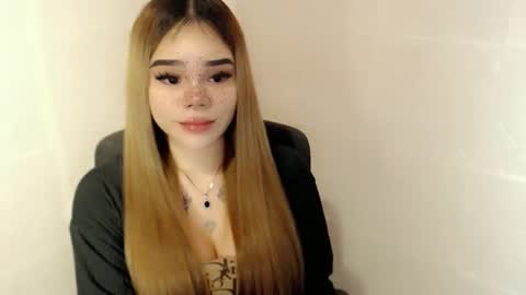 MAXXINE online show from 04-25-26, 02:58