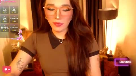 Snapshot of preciousrosedoll chatting on 07-10-26, 07:45 Rosedoll online show from 07-10-26, 07:45