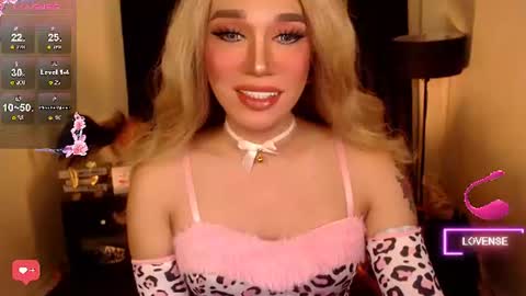 Snapshot of preciousrosedoll chatting on 07-22-26, 06:49 Rosedoll online show from 07-22-26, 06:49