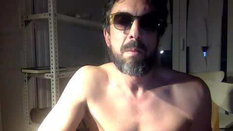 Snapshot of precum3d chatting on 10-20-25, 12:33 PRECUM online show from 10-20-25, 12:33