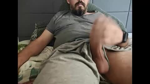 Snapshot of precumbear chatting on 09-25-25, 02:21 precumbear online show from 09-25-25, 02:21