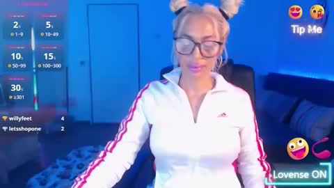 Victoria online show from 11-15-25, 08:49