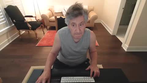 preppydave2525 online show from 02-10-25, 07:07