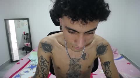 Plux online show from 04-06-26, 04:08