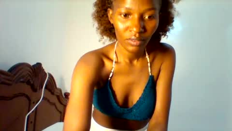Snapshot of prettie_petitee chatting on 07-11-26, 11:35 prettie_petitee online show from 07-11-26, 11:35