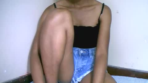 prettiethalia online show from 10-30-25, 07:25