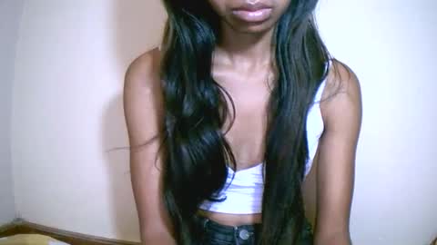 prettiethalia online show from 03-09-26, 07:56