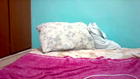 pretty253 online show from 01-06-25, 08:18