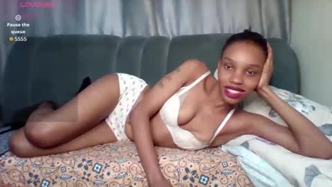 Snapshot of pretty253 chatting on 01-15-26, 08:52 pretty253 online show from 01-15-26, 08:52