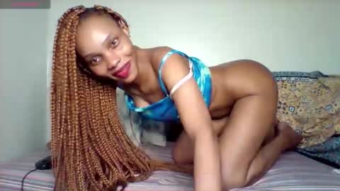 Snapshot of pretty253 chatting on 06-05-26, 02:45 pretty253 online show from 06-05-26, 02:45