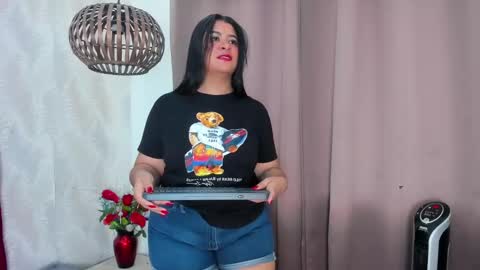 Snapshot of pretty_bigboobs_ chatting on 02-15-25, 07:17 Carla online show from 02-15-25, 07:17