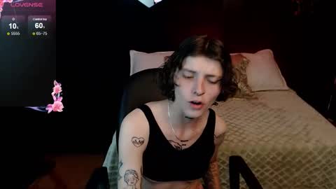pretty_cristal22 online show from 02-15-26, 08:49