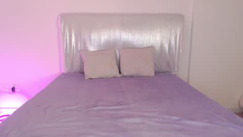 Dirty Sis online show from 01-13-25, 08:15