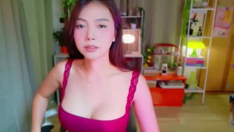 Kim online show from 05-25-26, 07:03