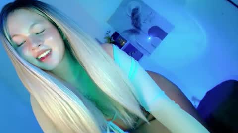 Flor online show from 11-09-25, 05:06