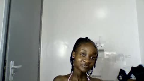 pretty luv1 online show from 06-12-26, 11:42