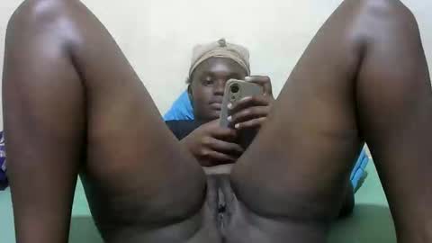 pretty_melan online show from 03-06-26, 06:15