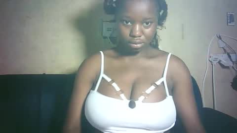 pretty_milan online show from 02-06-26, 10:29