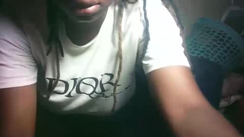 pretty_milan online show from 04-27-26, 09:07