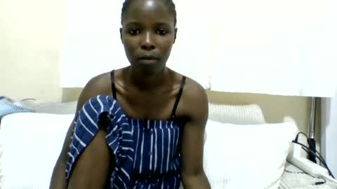 pretty_petite_ebony online show from 07-02-26, 08:31