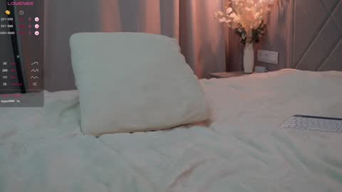 Snapshot of pretty_princess_elina chatting on 02-04-25, 07:33 Elina online show from 02-04-25, 07:33