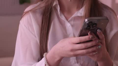 Elina online show from 04-20-26, 09:56