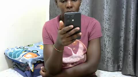 Snapshot of pretty_sheanna chatting on 01-27-25, 01:16 pretty_sheanna online show from 01-27-25, 01:16