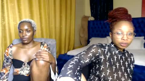 Snapshot of pretty_soniah chatting on 06-18-26, 06:23 soniah online show from 06-18-26, 06:23