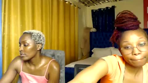 Snapshot of pretty_soniah chatting on 06-19-26, 12:31 soniah online show from 06-19-26, 12:31
