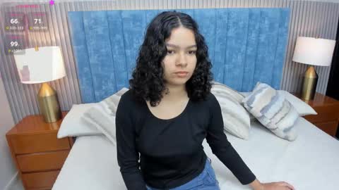 Daisy Flower online show from 11-09-25, 01:48