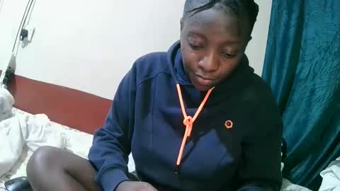 pretty_tiffany1 online show from 04-01-26, 01:06