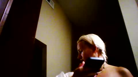 Missy  Jack online show from 11-16-25, 11:32