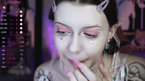 Violet online show from 01-01-25, 06:38