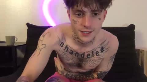 pretty boy online show from 11-20-25, 02:34