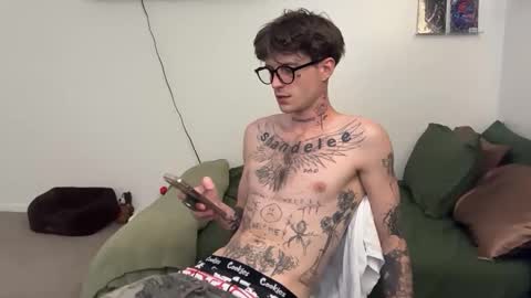 pretty boy online show from 03-25-26, 03:01