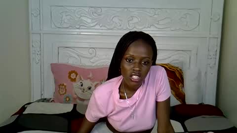 Snapshot of prettybunnny chatting on 11-08-25, 02:06 Bunny online show from 11-08-25, 02:06