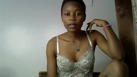 Snapshot of prettycoco_ chatting on 04-25-26, 11:02 coco online show from 04-25-26, 11:02