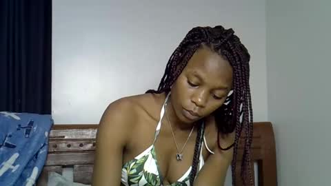Snapshot of prettycoco_ chatting on 06-09-26, 02:28 coco online show from 06-09-26, 02:28