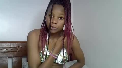 Snapshot of prettycoco_ chatting on 06-10-26, 03:18 coco online show from 06-10-26, 03:18