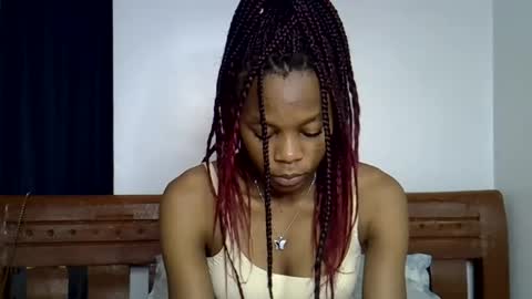 Snapshot of prettycoco_ chatting on 06-17-26, 12:07 coco online show from 06-17-26, 12:07