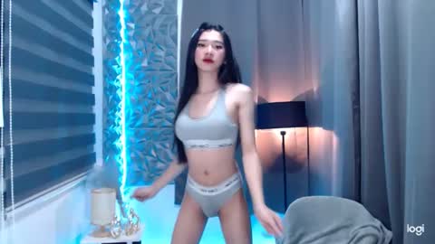 Snapshot of prettycumnotes69 chatting on 12-29-24, 04:16 ASHLEY online show from 12-29-24, 04:16