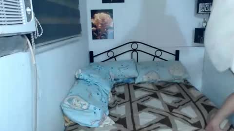 Snapshot of prettycumnotes69 chatting on 10-04-25, 10:35 ASHLEY online show from 10-04-25, 10:35