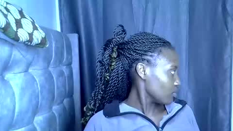 Snapshot of prettyelsie chatting on 05-02-26, 05:56 Prettiesexxy online show from 05-02-26, 05:56