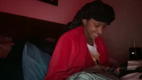 prettyfacefemale online show from 04-11-26, 07:51